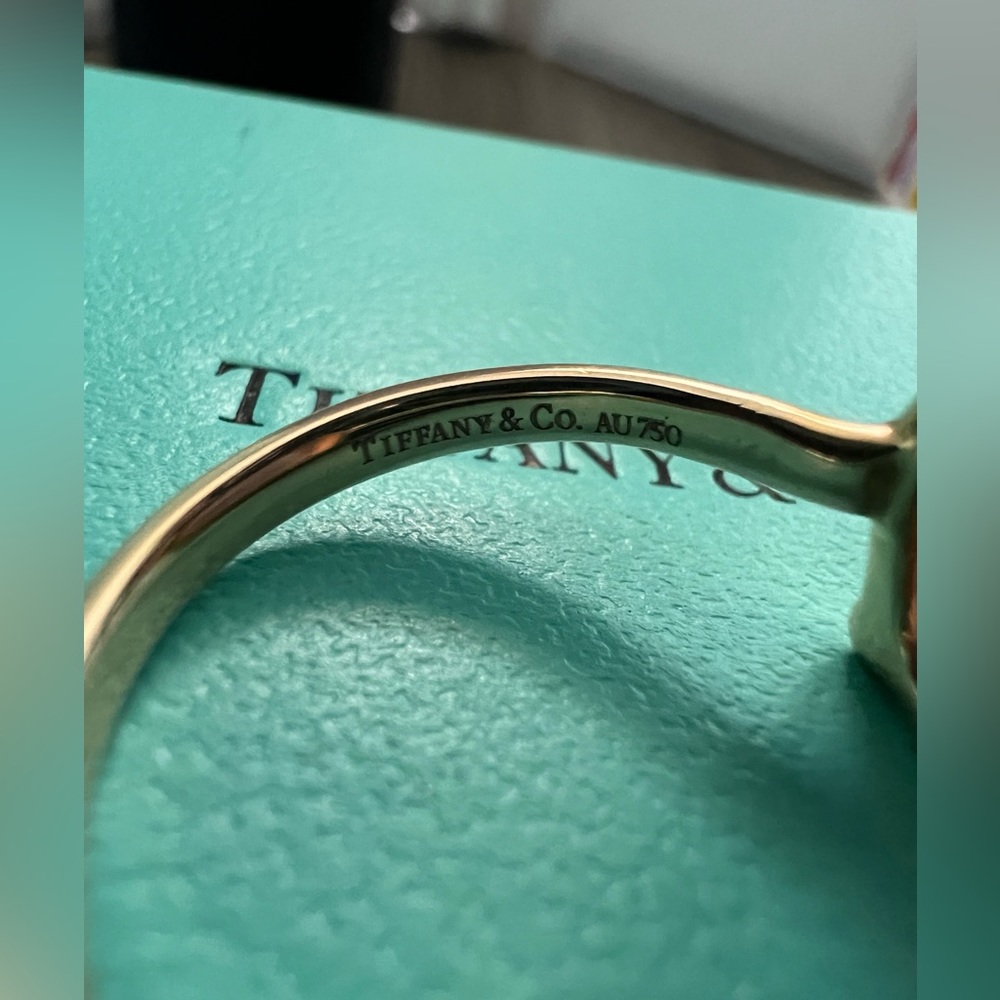 Tiffany & Co. rose quartz sugar stack ring - Picture 16 of 16